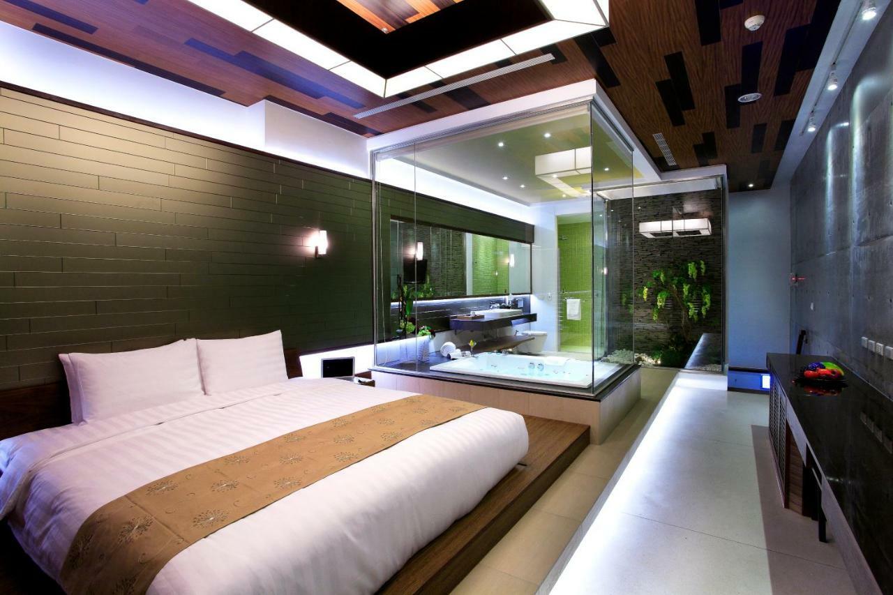 H Villa Inn Tainan Exterior foto