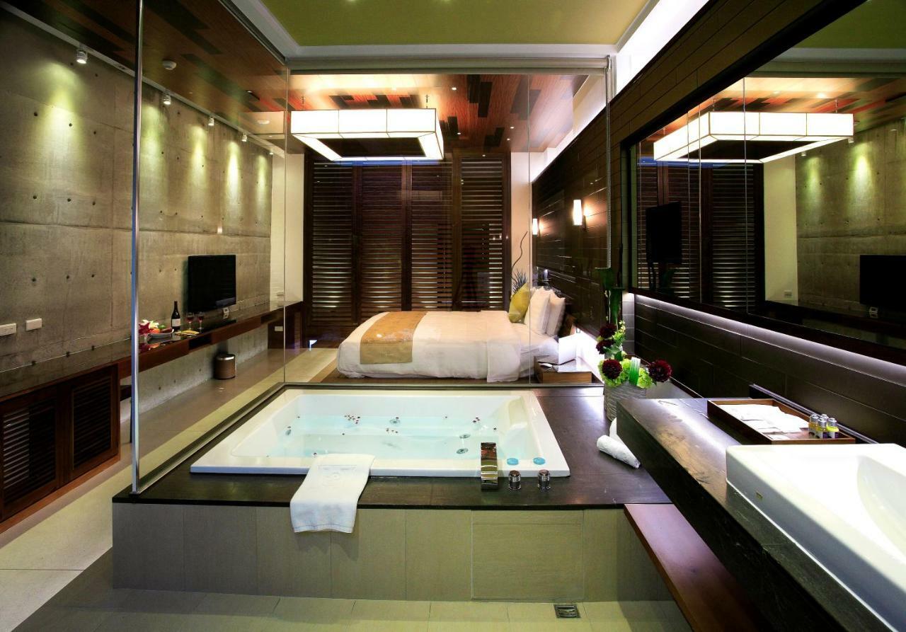 H Villa Inn Tainan Exterior foto